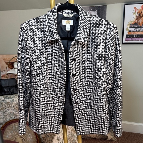 Beautiful Talbots Black and White Check Blazer Petite Size 8 - Picture 9 of 9